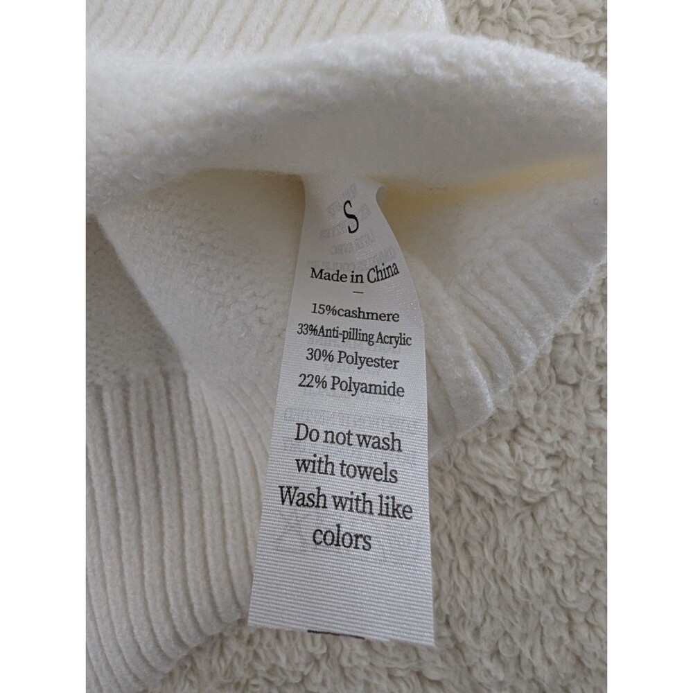 Designer Sweaters (4) Small Soft And Cozy Fabrics Cashmere Etc **Flaw** - Picture 12 of 16